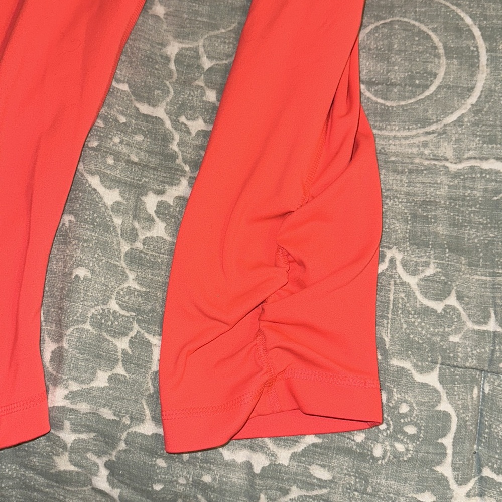 Athletic capris - Picture 2 of 3